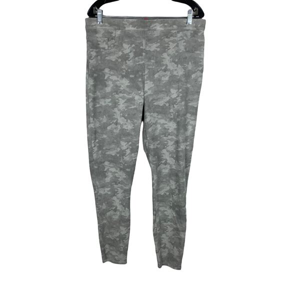 Spanx Camo Jean-ish Ankle Leggings Style 20018R Size 1X EUC Slimming Faux Pocket - Picture 2 of 10